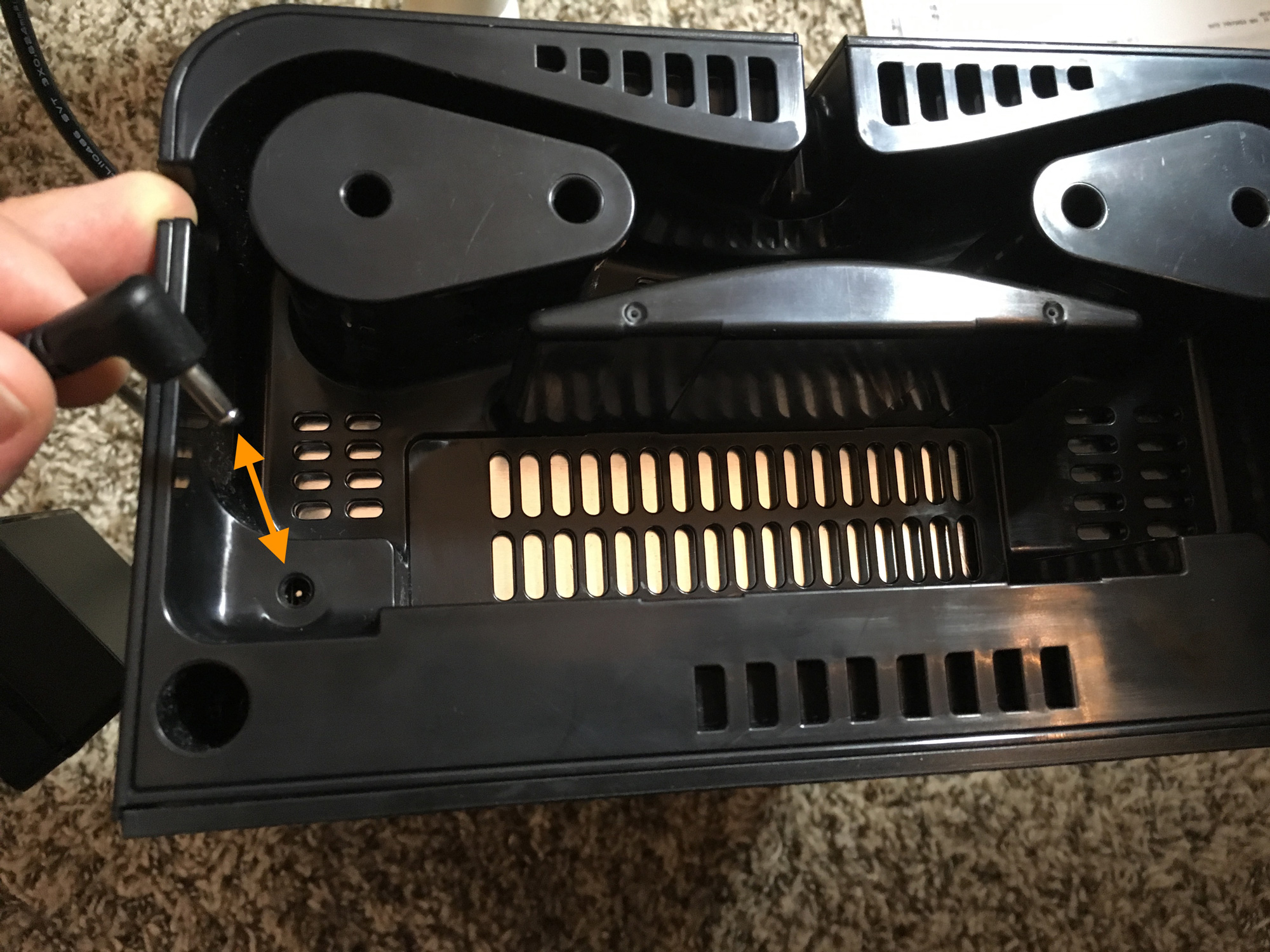 Charging pad and power jack